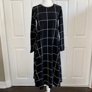 Jacey Lane Black Windowpane Plaid Long Sleeve Swing Dress